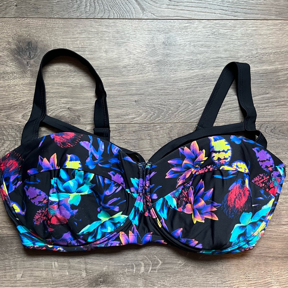 Fashion To Figure Floral Swim Top